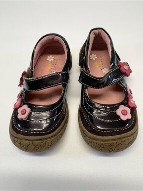 Carole Little Black Patent Mary Janes with Pink Flower Accents Size 6